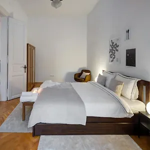 Felsoerdosor Budapest