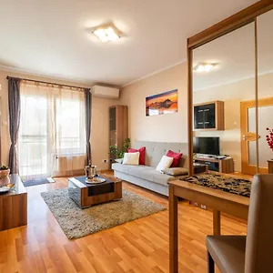 Santos 1214 Budapest