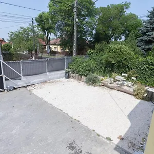 Hi-bp Garden Batsanyi Tiny House Near The Train With Free Parking Budapest