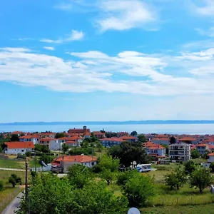 Twins Yard Apartment Nikiti (Sithonia)